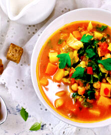 Soupe de pois chiches  et tomates