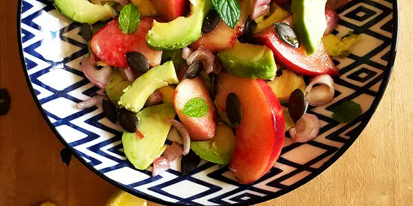 Salade d’avocats et pêches