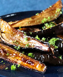 Aubergines grillées à la grenade