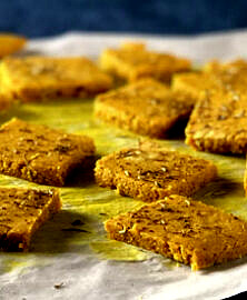 Biscuits salés au curcuma