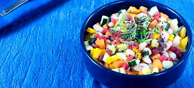 Salade de haricots blancs et légumes d’été