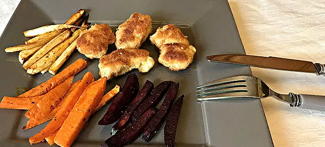 Nuggets de poulet et sa ribambelle de frites