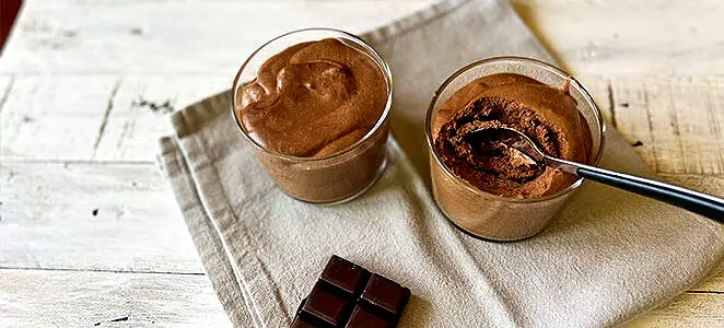 Mousse au chocolat vegan à l’aquafaba (l’eau de pois chiches)