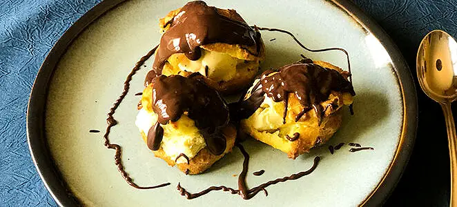 Profiteroles au chocolat